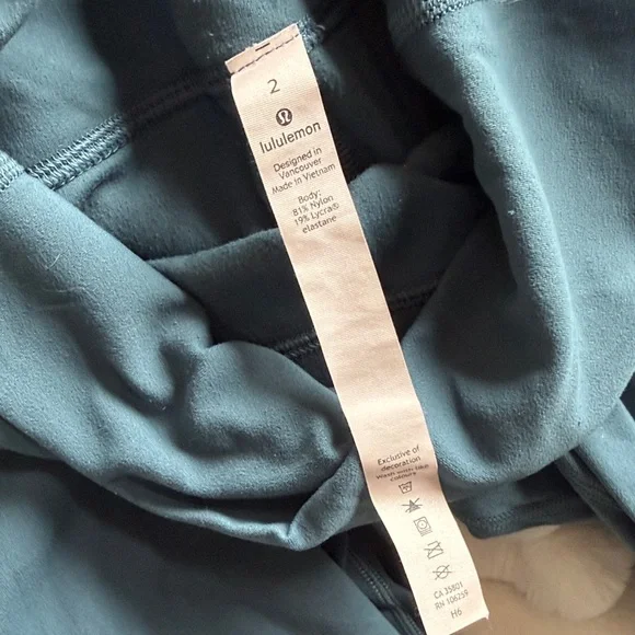 lululemon athletica Light Blue Leggings - Picture 3 of 3